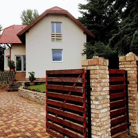'New' Sunkissed Villa On The Old Hill Balatonalmádi Eksteriør bilde